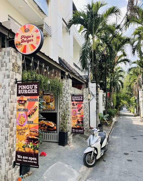 Pingu’s Burger