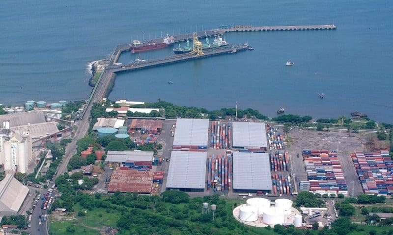 Main shipping port Acajutla in El Salvado