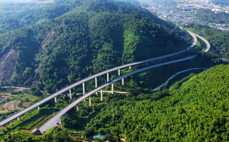 New infrastructure connecting the Central Highlands with Vietnam’s core logistics and trade corridors