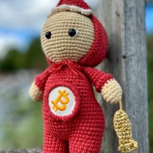 Вязаный малыш Bitcoin 👶🏻