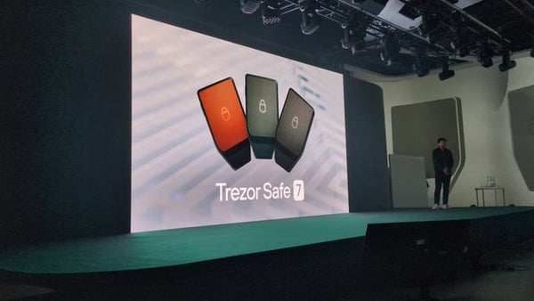 Tiệc ra mắt Trezor Safe 7 tại Prague vào cuối năm 2025.